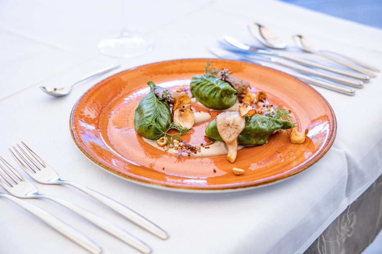 Vegan Hotel La Vimea (Adults Only) Naturns Bagian luar foto